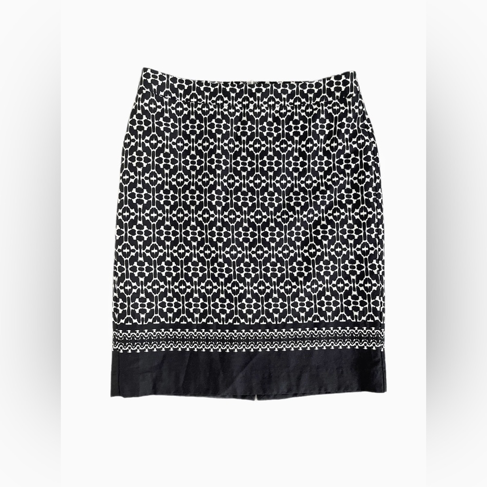 VAN HEUSEN Black and White Pencil Skirt - Size 6